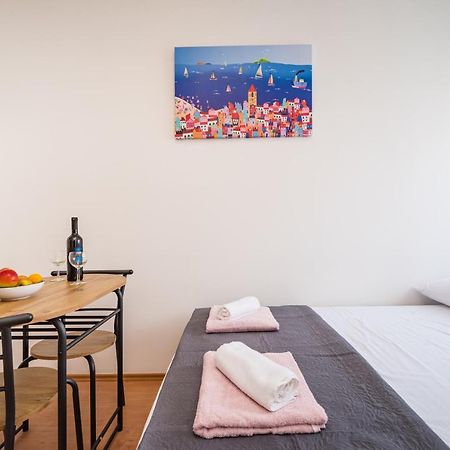 Studio And Rooms Zadar City Wall Екстериор снимка