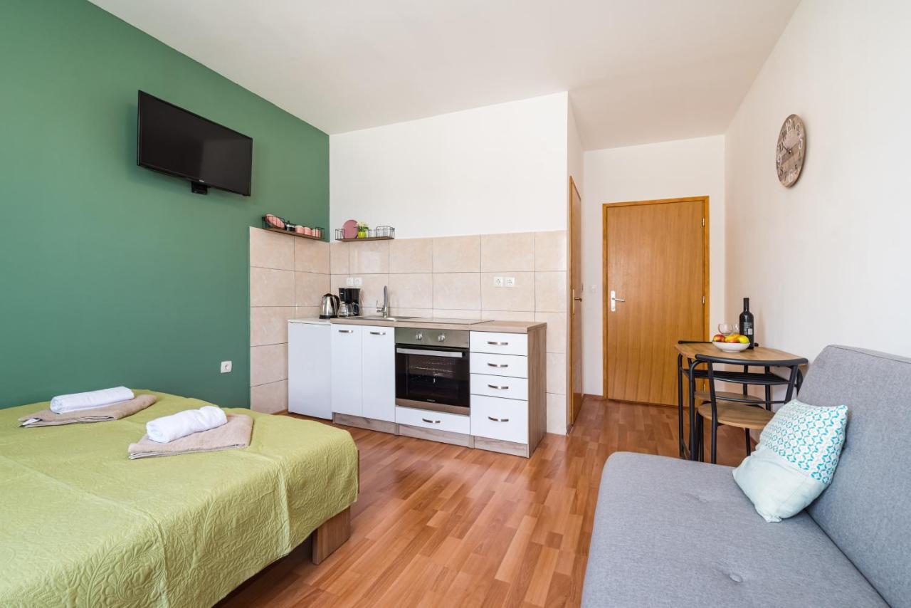 Studio And Rooms Zadar City Wall Екстериор снимка